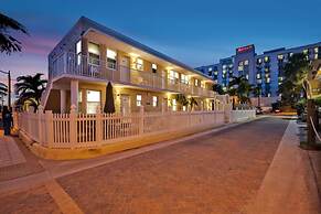 Amazing 1st Floor Apartment Just Steps to Beach