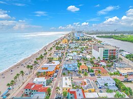 Amazing 1st Floor Apartment Just Steps to Beach