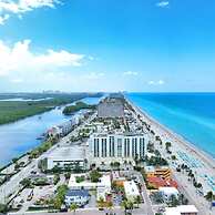 Cozy Corner Beach Apartment