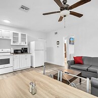 Cozy Corner Beach Apartment