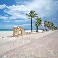 Beach Escape Corner Apartment