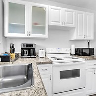 Beach Life in Hollywood