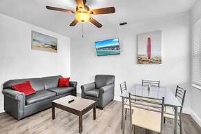 Beach Life in Hollywood