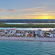 Beach Life in Hollywood
