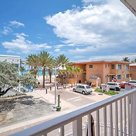 Beach Life in Hollywood