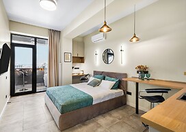 HB apartments University