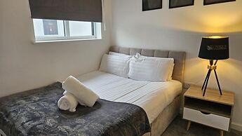 Cozy Liverpool Apartment With 2 Bedrooms