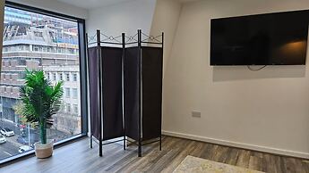 Cozy Liverpool Apartment With 2 Bedrooms