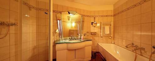 TRIP INN Axxon Hotel