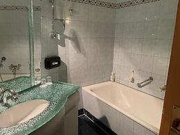 TRIP INN Axxon Hotel