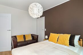 Apartament City View West by Renters