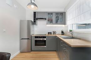 Apartament City View West by Renters