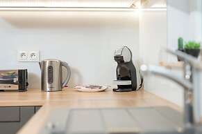 Apartament City View West by Renters