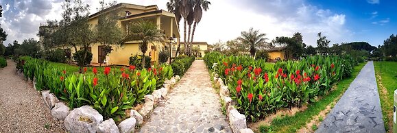 Hotel with swimming-pool in Arborea