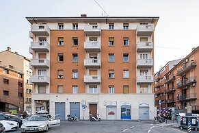 Porta Mascarella Apartment