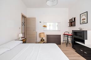 Porta Mascarella Apartment