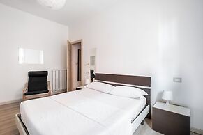 Porta Mascarella Apartment