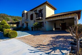 Villa River View in Peristerona