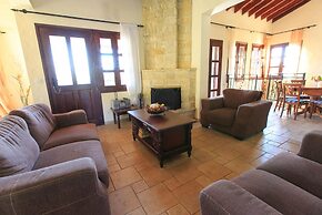 Villa River View in Peristerona