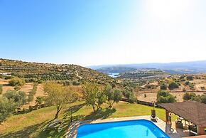 Villa River View in Peristerona