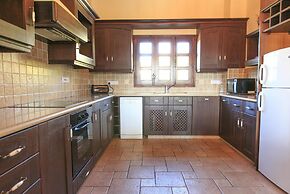 Villa River View in Peristerona