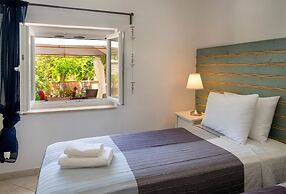 Levrecchio Beach Cottage