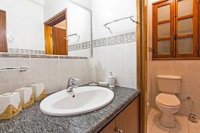 Villa Irene Palace in Peristerona