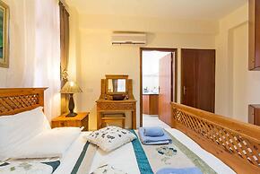 Villa Irene Palace in Peristerona