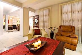 Villa Irene Palace in Peristerona