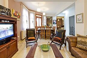 Villa Irene Palace in Peristerona