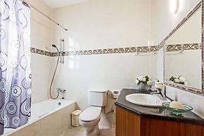 Villa Irene Palace in Peristerona