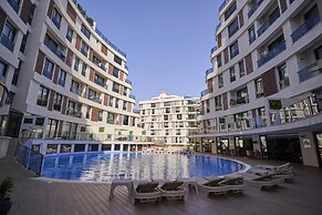 Amazing Penthouse Apartment With Rooftop Pool&bar