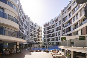 Amazing Penthouse Apartment With Rooftop Pool&bar