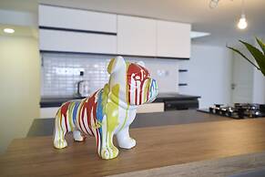 Amazing Penthouse Apartment With Rooftop Pool&bar