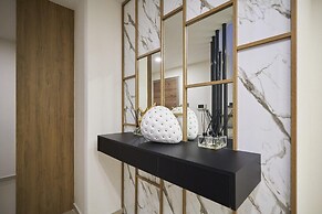 Amazing Penthouse Apartment With Rooftop Pool&bar