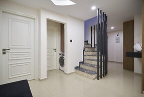 Amazing Penthouse Apartment With Rooftop Pool&bar