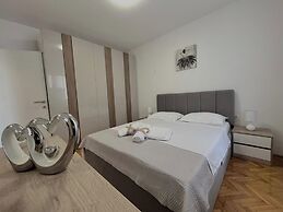 Dalori Comfort Suite