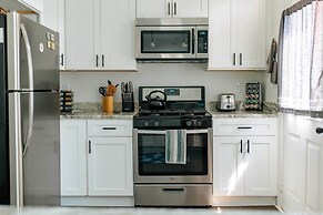 Chic Lancaster Vacation Rental, Walkable Location!