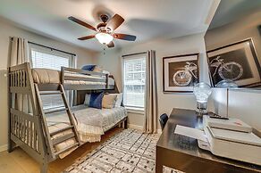 3 Mi to Lake Ray Roberts: Luxe Pilot Point Home