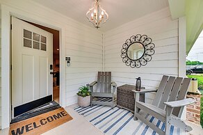 3 Mi to Lake Ray Roberts: Luxe Pilot Point Home