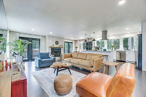 Anderson Island Home w/ Deck: Steps to Lake!