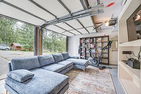 Anderson Island Home w/ Deck: Steps to Lake!