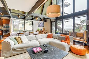 Moss Beach Oceanfront Retreat ~ 20 Mi to San Fran!