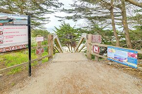 Moss Beach Oceanfront Retreat ~ 20 Mi to San Fran!