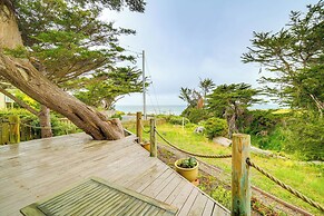 Moss Beach Oceanfront Retreat ~ 20 Mi to San Fran!