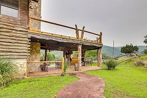 Rural Texas Villa w/ Hot Tub - Horses Welcome!