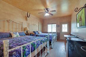 Rural Texas Villa w/ Hot Tub - Horses Welcome!