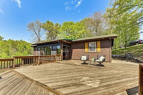 Gray Vacation Rental w/ Deck + Pond Access!