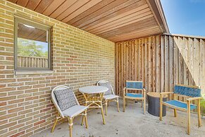 Cozy Meyers Lake Townhome: Near Hall of Fame!