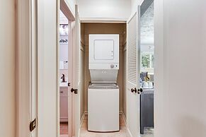 Cozy Meyers Lake Townhome: Near Hall of Fame!